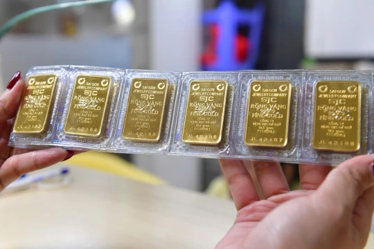Ngày 2/4: Giá vàng trong nước biến động trái chiều so với giá thế giới