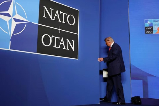 Tổng thống Trump muốn rút khỏi NATO: Luật pháp Mỹ có cho phép?