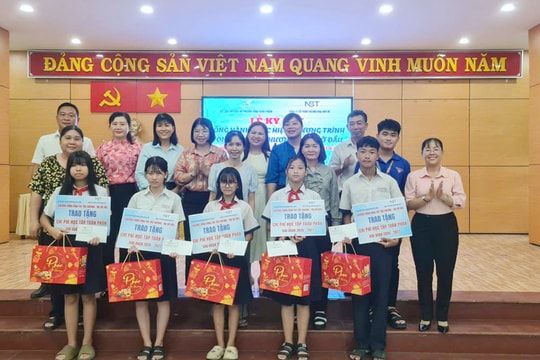 TP. Hồ Chí Minh: Lan tỏa chương trình “Mẹ đỡ đầu”, hỗ trợ trẻ mồ côi đến giảng đường