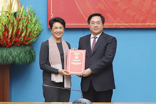 Phú Thọ: Cà phê với doanh nhân nhằm tháo gỡ khó khăn vướng mắc cho doanh nghiệp