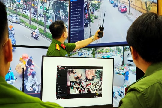 "Trung tâm giám sát camera" phường Láng tạo bước chuyển mang tính đột phá trong công tác bảo đảm an ninh trật tự