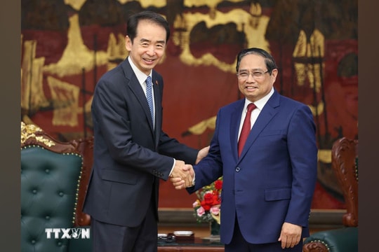 Thủ tướng Phạm Minh Chính tiếp Đại sứ Trung Quốc tại Việt Nam