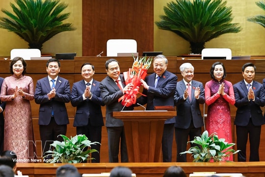16th National Assembly elects vice chairpersons, Standing Committee members