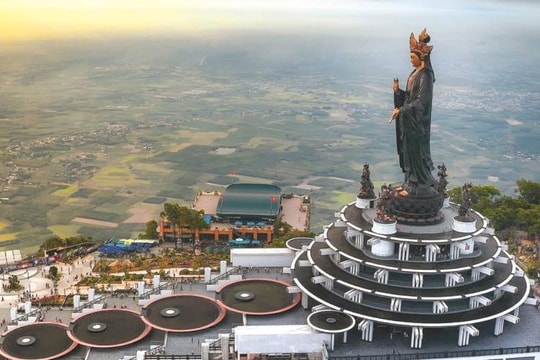 Tây Ninh: Phát triển du lịch thành ngành kinh tế mũi nhọn