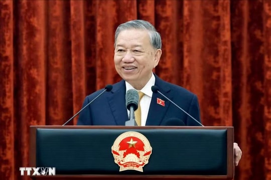 Tổng Bí thư, Chủ tịch nước Tô Lâm gặp mặt cán bộ Văn phòng Chủ tịch nước