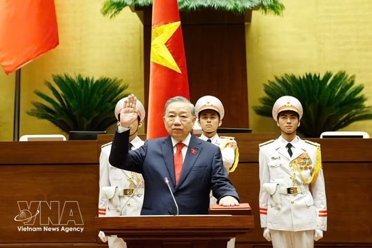 Congratulations extended to Vietnam's newly elected key leaders