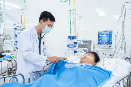 Vụ tai nạn xe khách lao xuống vực tại Lâm Đồng: Phẫu thuật xuyên đêm cấp cứu 2 nạn nhân