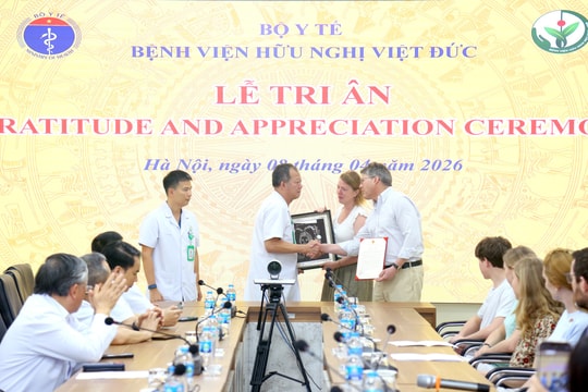 Tri ân gia đình thiếu nữ Anh hiến tạng hồi sinh sự sống cho 3 người Việt Nam