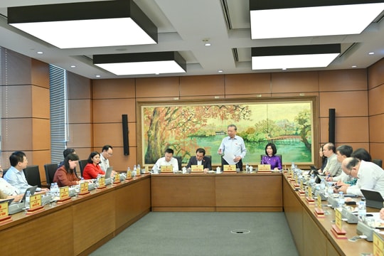 Chiều 8/4/2026: Đoàn ĐBQH Tp. Hà Nội thảo luận tổ