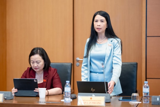 Bắt buộc đào tạo nghề luật sư đối với trợ giúp viên pháp lý