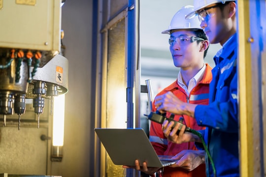 “Cơn khát” nguồn nhân lực chất lượng cao