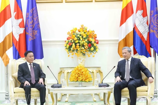 Senior Party official meets Cambodian PM Hun Manet in Phnom Penh