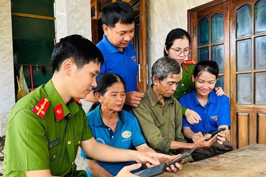 Gia Lai đẩy mạnh chuyển đổi số từ từng thôn làng