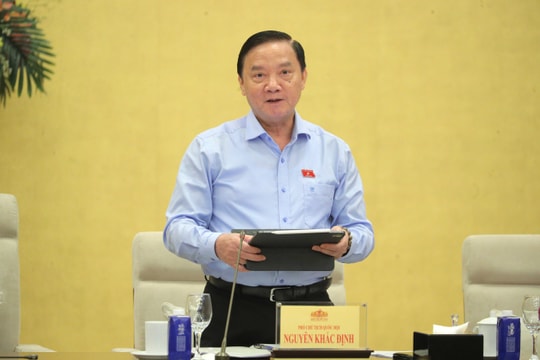 Ủy ban Thường vụ Quốc hội cho ý kiến về dự thảo Nghị quyết thực hiện thí điểm chế định luật sư công