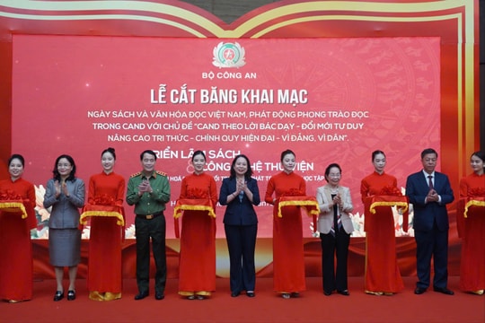 Phát động phong trào đọc sách trong Công an nhân dân