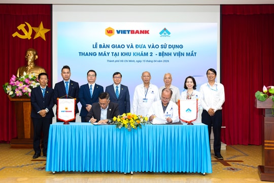 Vietbank tài trợ thang máy cho Bệnh viện Mắt Thành phố Hồ Chí Minh