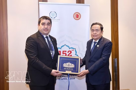 NA Chairman meets Georgian parliament speaker on IPU-152 sidelines