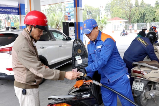 Fuel taxes cut to 0% from April 16