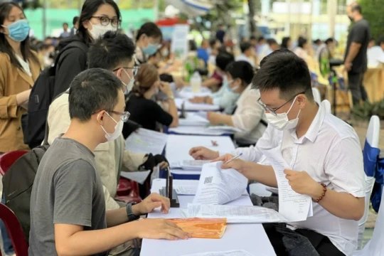 Hà Nội: Gần 13.000 người lao động nhận trợ cấp thất nghiệp