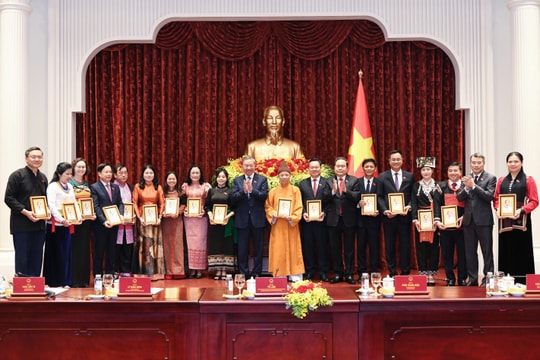 Tổng Bí thư, Chủ tịch nước Tô Lâm chủ trì gặp mặt đại biểu Quốc hội là người dân tộc thiểu số