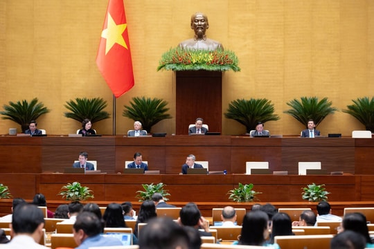 Sáng 21/04/2026: Quốc hội họp phiên toàn thể tại Hội trường