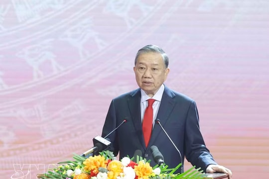 Top leader attends 120th birth anniversary of late Party General Secretary Ha Huy Tap