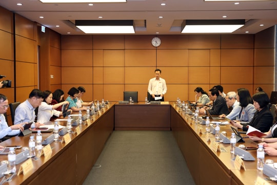 Chiều 21/4/2026: Thảo luận Tổ 5 (Đoàn ĐBQH các tỉnh Hưng Yên và Gia Lai)