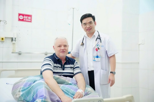 Từ cơn đau âm ỉ đến nguy kịch, du khách Pháp thoát nạn nhờ cấp cứu nhanh