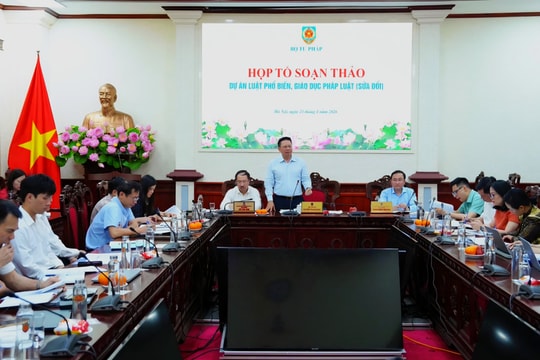 Đề xuất xây dựng tiêu chí để xác định đối tượng đặc thù trong công tác phổ biến, giáo dục pháp luật