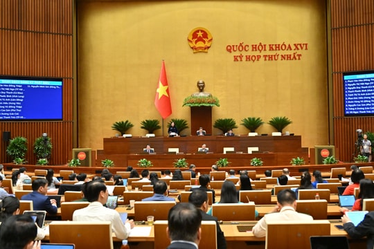 Sáng 23/4/2026, Quốc hội thảo luận tại Hội trường
