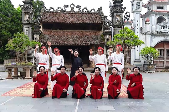 Rộn ràng làng Xoan cổ vào mùa Giỗ Tổ
