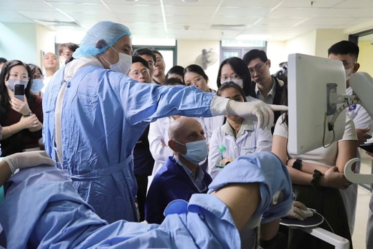 Từ triệu chứng ở phổi, phát hiện ung thư tiền liệt tuyến đã di căn