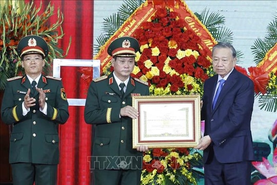 Quân khu 5 nhận danh hiệu Anh hùng Lực lượng vũ trang nhân dân