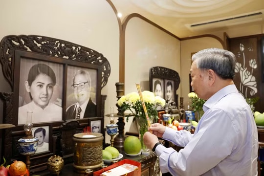 Party General Secretary, State President pays tribute to predecessor leaders