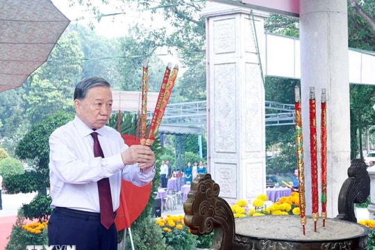 Tổng Bí thư, Chủ tịch nước Tô Lâm dâng hương tại Nghĩa trang Liệt sĩ Tân Biên