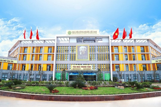Học viện Nông nghiệp Việt Nam tạm dừng yêu cầu bắt buộc sinh viên tham gia câu lạc bộ