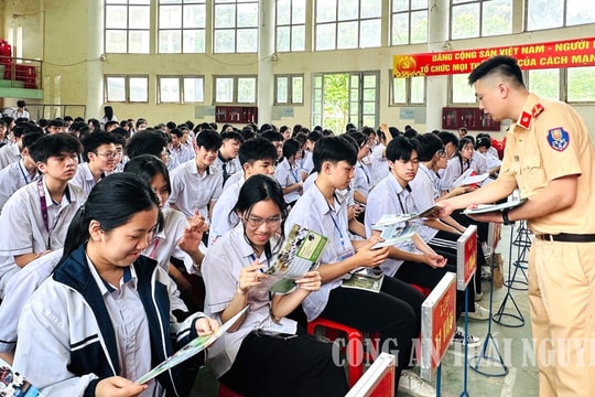 Tổ chức cuộc thi “Rung chuông vàng” tìm hiểu Luật Trật tự, an toàn giao thông đường bộ