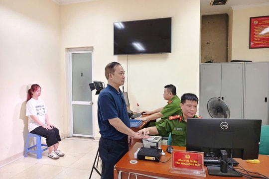 Cảnh sát quản lý hành chính Hà Nội: “Xuyên lễ” phục vụ Nhân dân, lan tỏa tinh thần “Gần dân nhất”