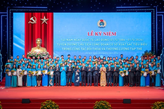 Tôn vinh những “thủ lĩnh công đoàn” góp sức xây dựng môi trường lao động ổn định, tiến bộ