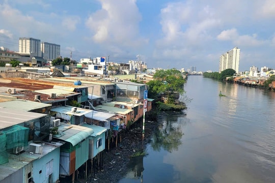 TP. Hồ Chí Minh: Giải quyết dứt điểm bài toán di dời 20.000 căn nhà ven kênh, rạch