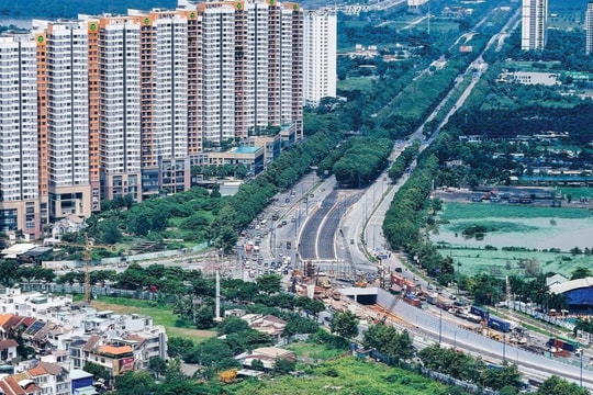 Tháo gỡ "điểm nghẽn" thể chế và năng lực thực thi