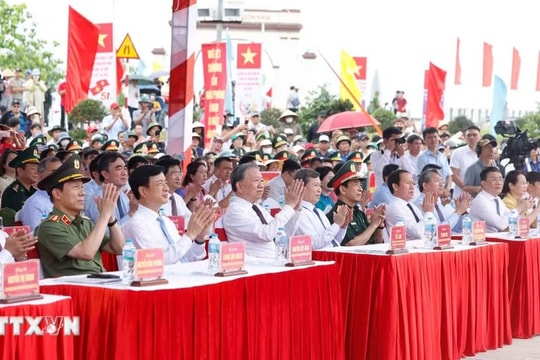 Tổng Bí thư, Chủ tịch nước Tô Lâm dự Lễ Thượng cờ "Thống nhất non sông"