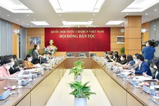 Hỏi - Đáp 8