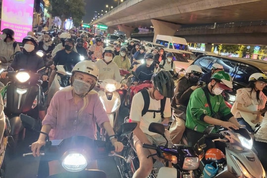 TP. Hồ Chí Minh: Nghiên cứu phương án xử lý 9 khu vực trọng điểm thường xuyên ùn tắc giao thông