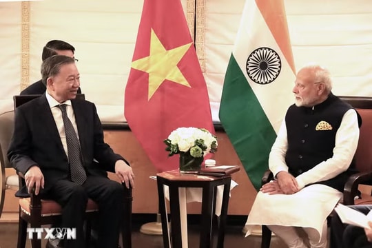 Quan hệ Đối tác Chiến lược Toàn diện Việt Nam-Ấn Độ có bước phát triển mạnh mẽ