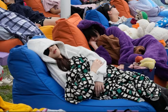 Khi ngủ cũng phải thi: Câu chuyện phía sau “Cuộc thi ngủ nhanh” ở Seoul
