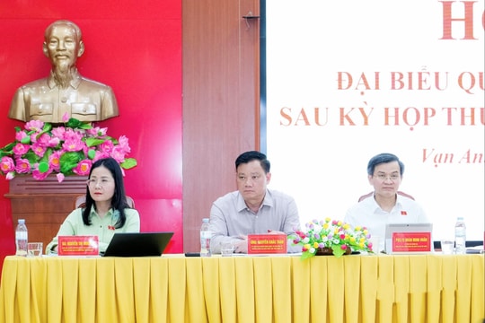 Cử tri kiến nghị xử lý dứt điểm tình trạng khai thác cát, sỏi trên sông Lam