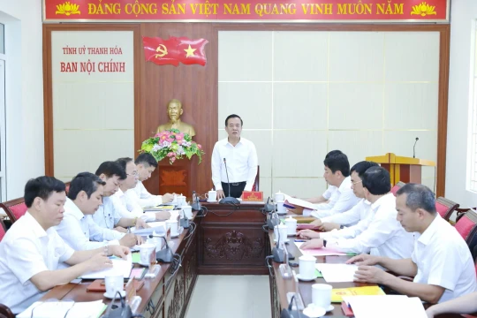 Chuyển mạnh tư duy từ “chống” sang “phòng là chính” để hạn chế các sai phạm, tiêu cực