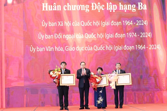 Chủ tịch Quốc hội Trần Thanh Mẫn dự Hội nghị tổng kết công tác thi đua khen thưởng nhiệm kỳ 2021 - 2026