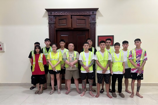 Hà Nội: Nhóm đối tượng bán 'bóng cười' bị bắt giữ